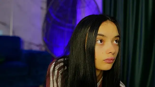 RachelRavee online show from 11, 10, 2025