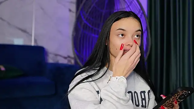 RachelRavee online show from 12, 10, 2025