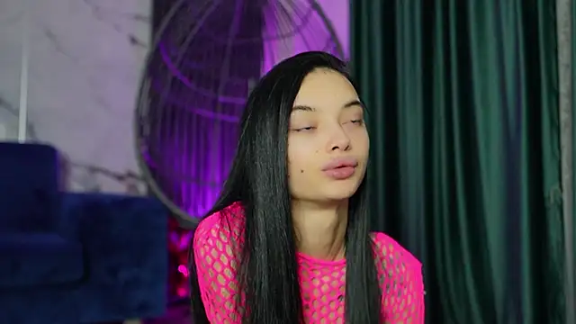 RachelRavee online show from 14, 10, 2025