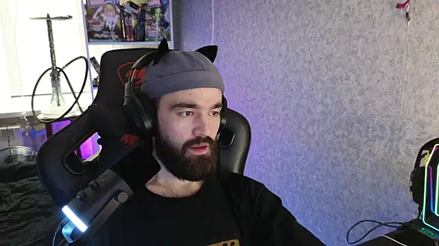 Nik Namee online show from 10, 11, 2025