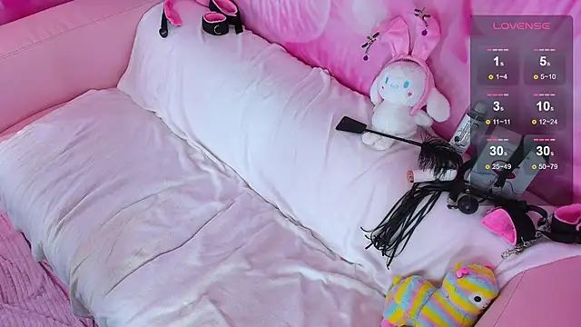 Snapshot of blazee_ash chatting on 2, 11, 2025 blazee ash online show from 2, 11, 2025