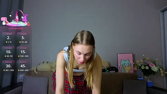 Snapshot of ElizaPurrr chatting on 15, 11, 2025 ElizaPurrr online show from 15, 11, 2025