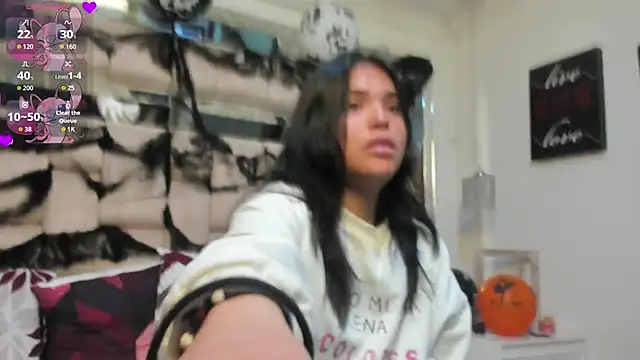 Snapshot of KimiAnal chatting on 23, 10, 2025 KimiAnal online show from 23, 10, 2025