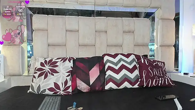 Snapshot of KimiAnal chatting on 7, 11, 2025 KimiAnal online show from 7, 11, 2025