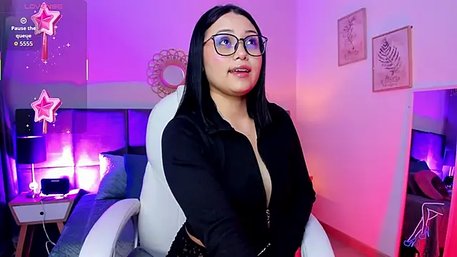 Snapshot of Tammy_Carterr_ chatting on 4, 11, 2025 Tammy Carterr online show from 4, 11, 2025