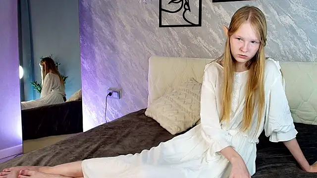 Snapshot of LiandraNelson chatting on 12, 10, 2025 LiandraNelson online show from 12, 10, 2025