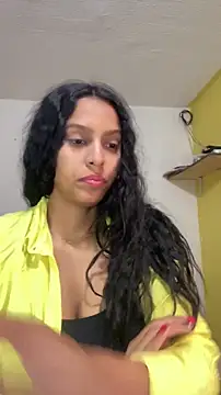 Snapshot of thepicis chatting on 5, 12, 2025 thepicis online show from 5, 12, 2025