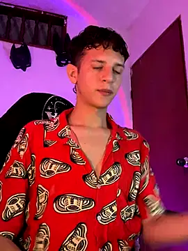 Snapshot of tylernova chatting on 1, 11, 2025 tylernova online show from 1, 11, 2025