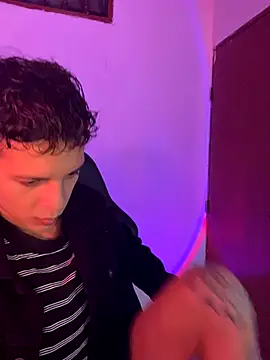 Snapshot of tylernova chatting on 5, 11, 2025 tylernova online show from 5, 11, 2025