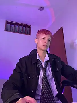 Snapshot of tylernova chatting on 12, 11, 2025 tylernova online show from 12, 11, 2025