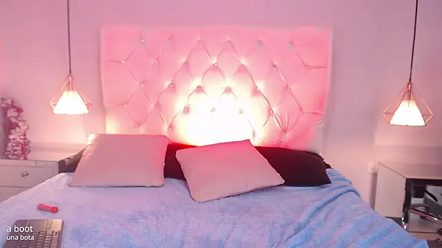 Snapshot of Bubbiecherry chatting on 24, 10, 2025 Bubbiecherry online show from 24, 10, 2025