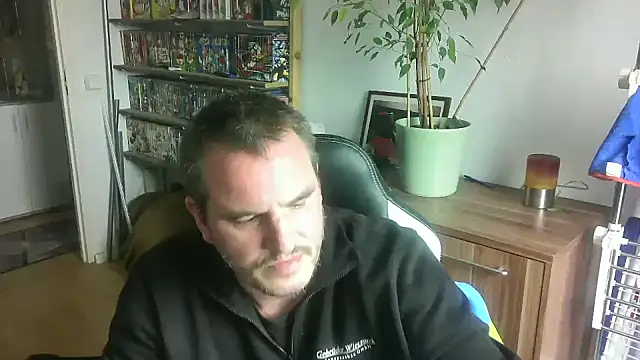 Macknow online show from 10, 10, 2025