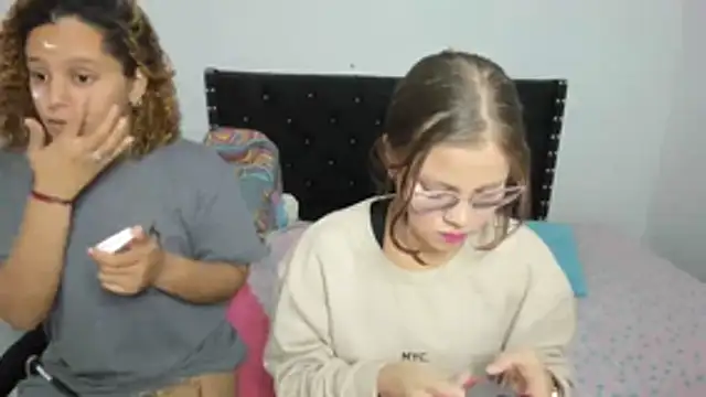 Paola sex99 online show from 7, 11, 2025