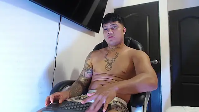 Snapshot of Boyhot_00 chatting on 20, 11, 2025 Boyhot 00 online show from 20, 11, 2025