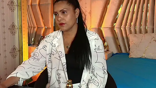 Snapshot of Barbbara_sweett chatting on 18, 10, 2025 Barbbara sweett online show from 18, 10, 2025