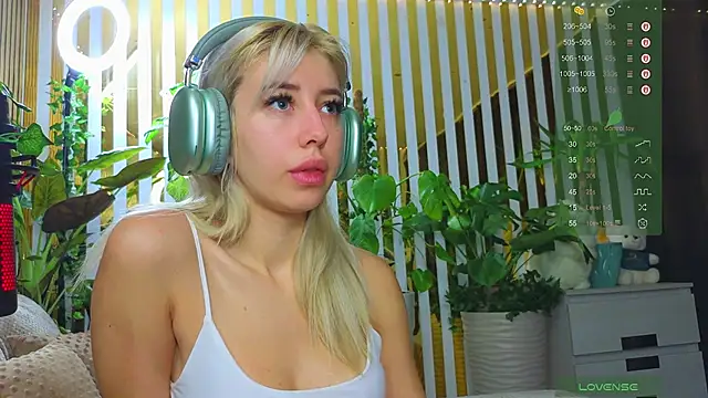 Violetttttta online show from 26, 10, 2025