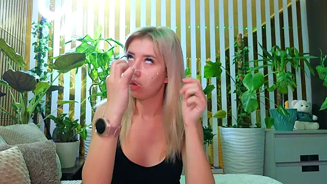 Violetttttta online show from 6, 11, 2025