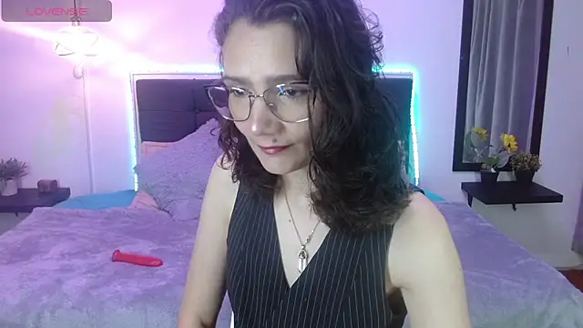 Snapshot of Dafne_xx_ chatting on 17, 10, 2025 Dafne xx online show from 17, 10, 2025