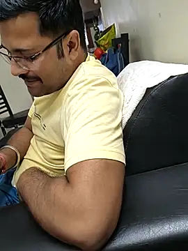 Snapshot of Yogesh_89 chatting on 9, 10, 2025 Yogesh 89 online show from 9, 10, 2025