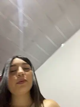 Snapshot of __Lorelain__ chatting on 28, 10, 2025 Lorelain online show from 28, 10, 2025