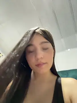 Snapshot of __Lorelain__ chatting on 14, 11, 2025 Lorelain online show from 14, 11, 2025