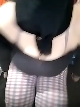 Snapshot of kawtar3344 chatting on 24, 11, 2025 kawtar3344 online show from 24, 11, 2025