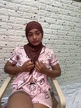 Snapshot of CelestSkyy chatting on 8, 11, 2025 CelestSkyy online show from 8, 11, 2025