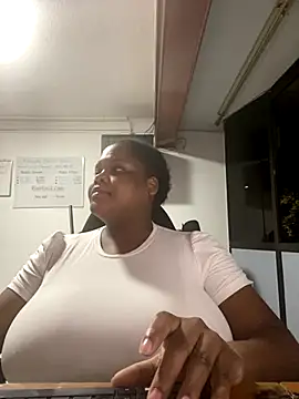 Snapshot of gabrielabrunette69 chatting on 14, 12, 2025 gabrielabrunette69 online show from 14, 12, 2025