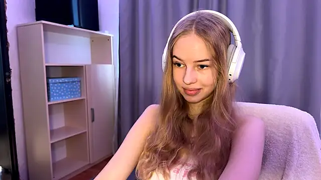 LunaCrave online show from 20, 10, 2025