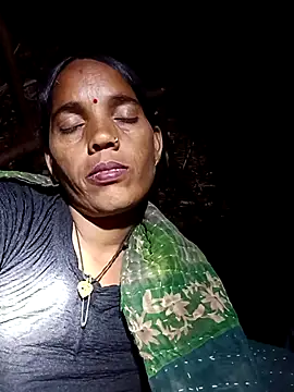 Snapshot of Cutsedi3 chatting on 26, 10, 2025 Cutsedi3 online show from 26, 10, 2025