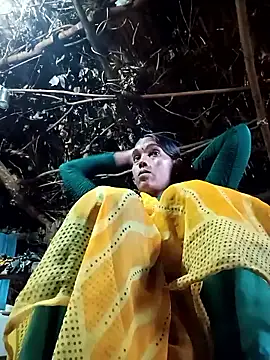 Snapshot of Cutsedi3 chatting on 30, 10, 2025 Cutsedi3 online show from 30, 10, 2025