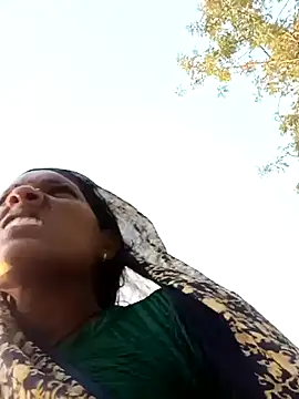 Snapshot of Cutsedi3 chatting on 7, 11, 2025 Cutsedi3 online show from 7, 11, 2025