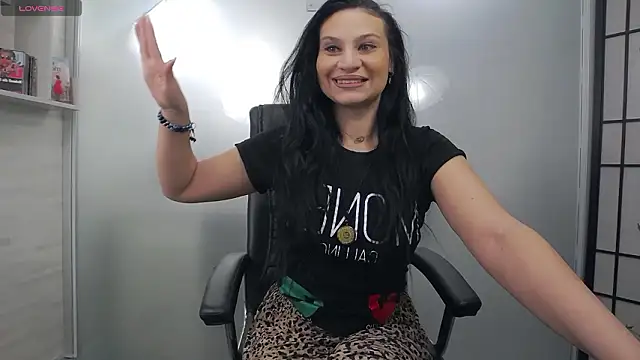 Snapshot of YaraXCox chatting on 7, 2, 2026 YaraXCox online show from 7, 2, 2026