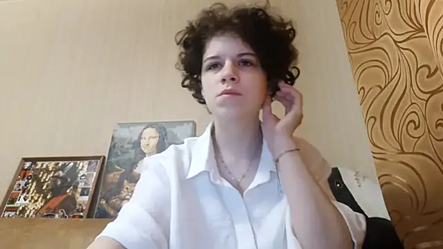 Snapshot of JesseniaHanney chatting on 19, 10, 2025 JesseniaHanney online show from 19, 10, 2025