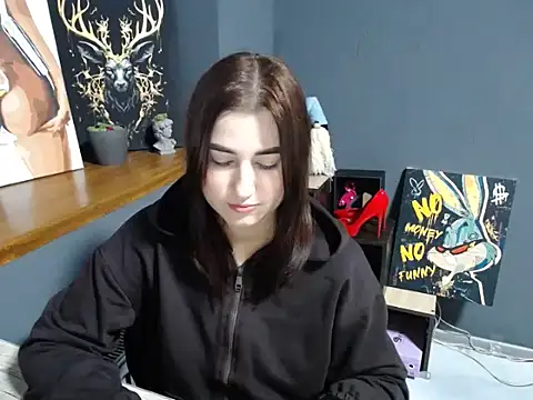 Snapshot of Flower_mary chatting on 3, 11, 2025 Flower mary online show from 3, 11, 2025