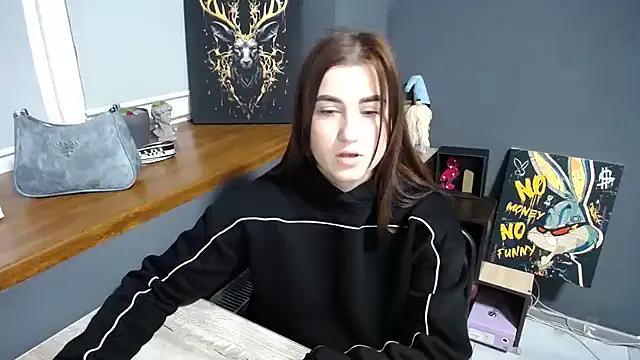 Snapshot of Flower_mary chatting on 18, 11, 2025 Flower mary online show from 18, 11, 2025