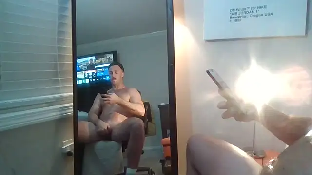 Snapshot of Hammer1128 chatting on 23, 3, 2026 Hammer1128 online show from 23, 3, 2026