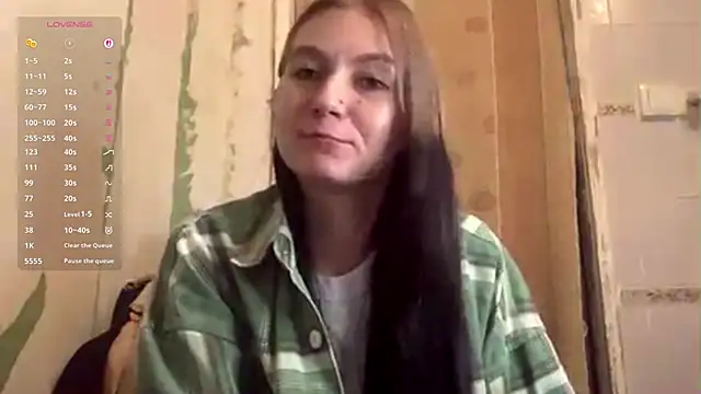 Snapshot of ArianeBhayani chatting on 15, 10, 2025 ArianeBhayani online show from 15, 10, 2025