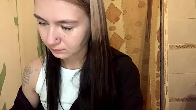 Snapshot of ArianeBhayani chatting on 21, 10, 2025 ArianeBhayani online show from 21, 10, 2025