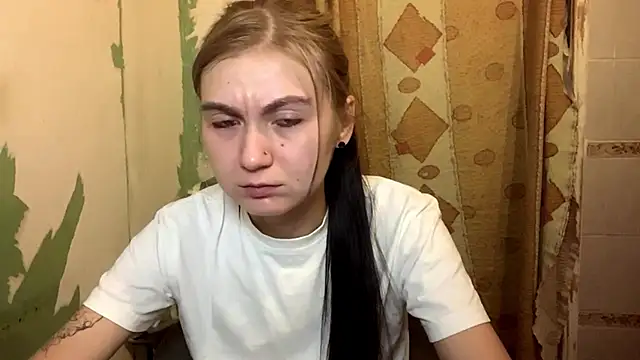 Snapshot of ArianeBhayani chatting on 26, 10, 2025 ArianeBhayani online show from 26, 10, 2025