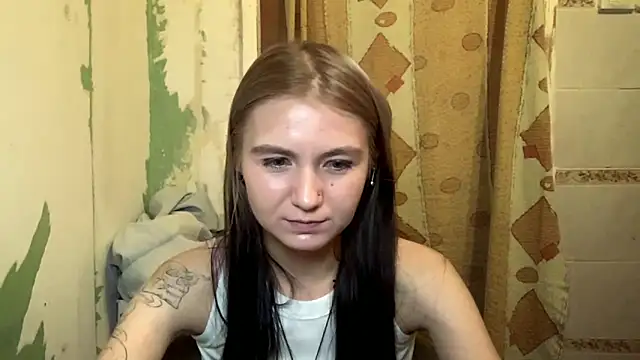 Snapshot of ArianeBhayani chatting on 29, 10, 2025 ArianeBhayani online show from 29, 10, 2025