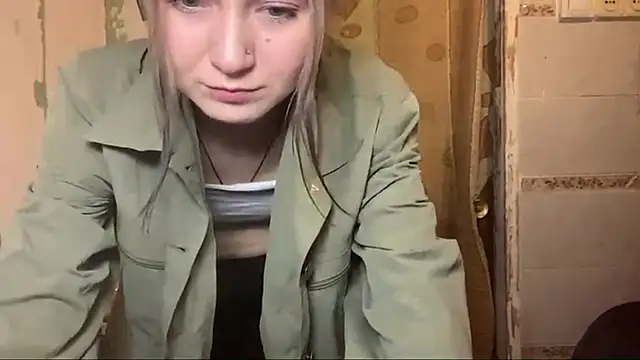 Snapshot of ArianeBhayani chatting on 30, 10, 2025 ArianeBhayani online show from 30, 10, 2025