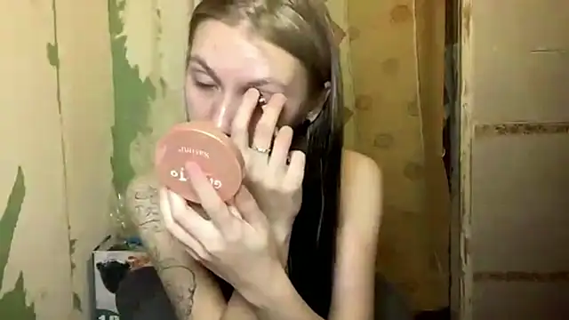 Snapshot of ArianeBhayani chatting on 31, 10, 2025 ArianeBhayani online show from 31, 10, 2025