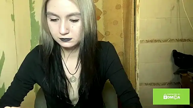 Snapshot of ArianeBhayani chatting on 7, 11, 2025 ArianeBhayani online show from 7, 11, 2025