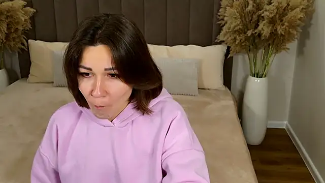 EdenSolis online show from 10, 11, 2025