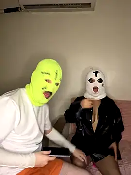 perscouple online show from 5, 11, 2025