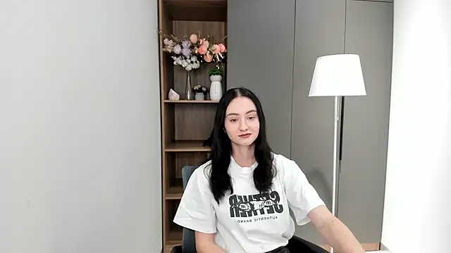 Snapshot of QuinnFent chatting on 17, 10, 2025 QuinnFent online show from 17, 10, 2025