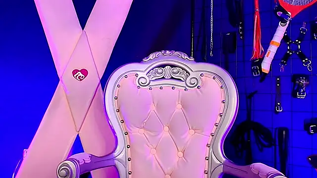 Snapshot of Bela_sophie_ chatting on 7, 11, 2025 Bela sophie online show from 7, 11, 2025