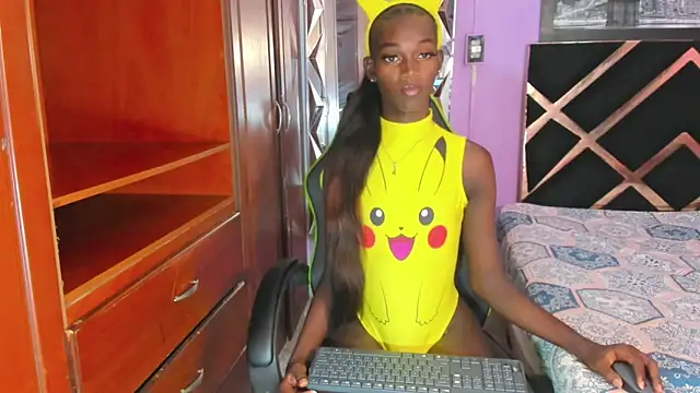 Snapshot of Kimberlyn_Black chatting on 23, 10, 2025 Kimberlyn Black online show from 23, 10, 2025