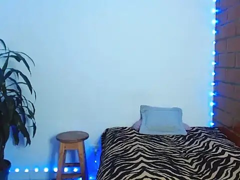 Snapshot of Maax3023 chatting on 30, 10, 2025 Maax3023 online show from 30, 10, 2025